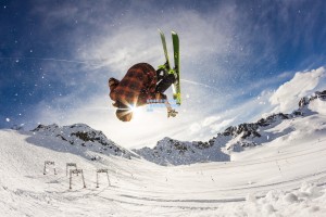 意甲多队竞逐齐尔克泽，曼联暂握去留关键否决权